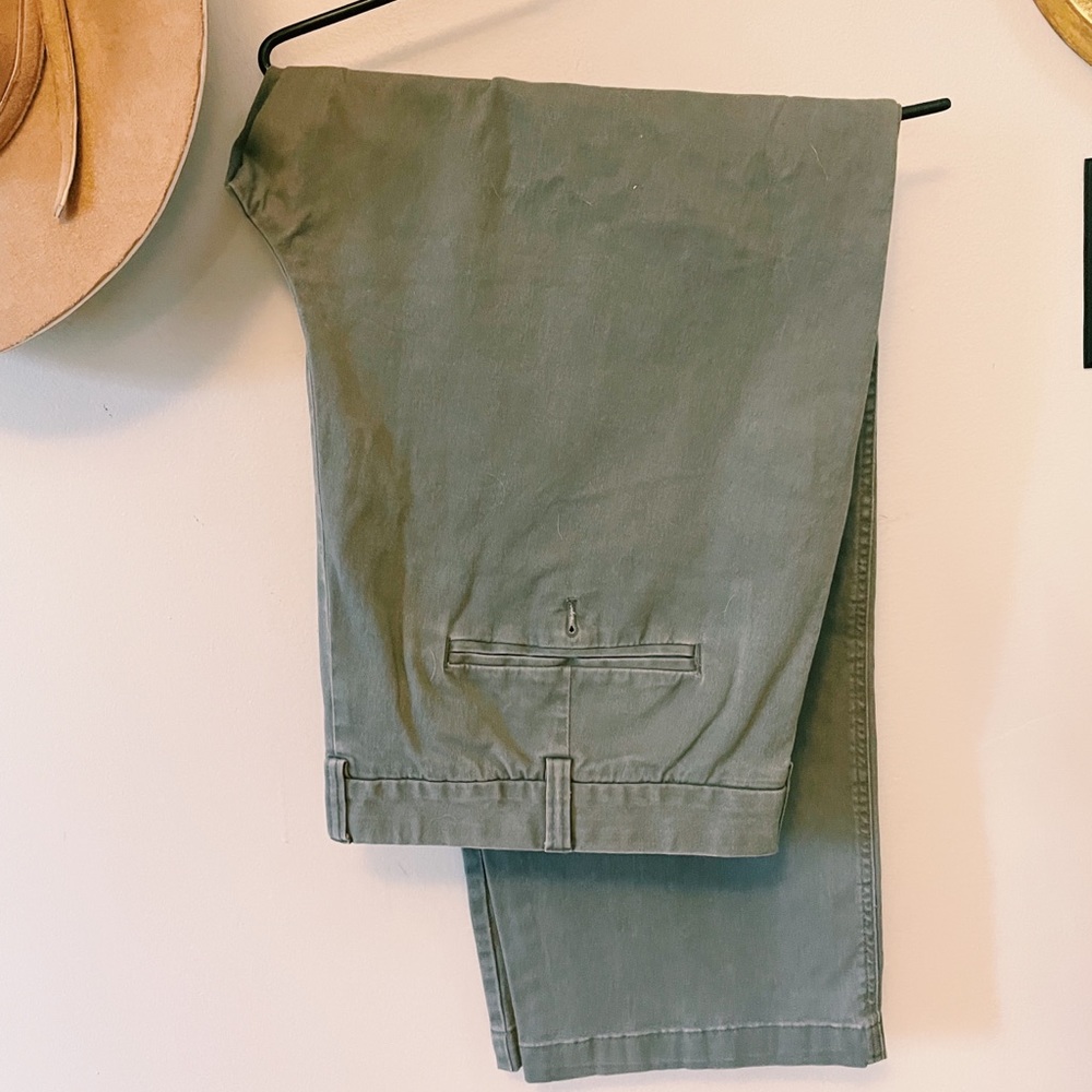 Bass pants
